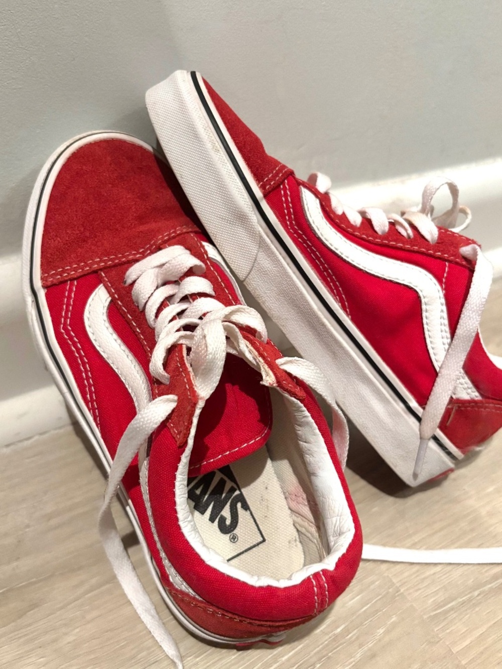 Vans Old Skool Low Top Sneakers